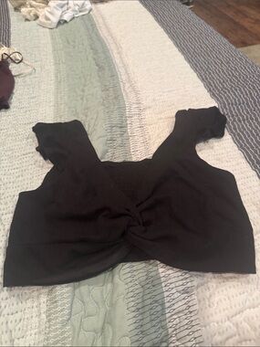Twist-Front Black Women's Crop Top
